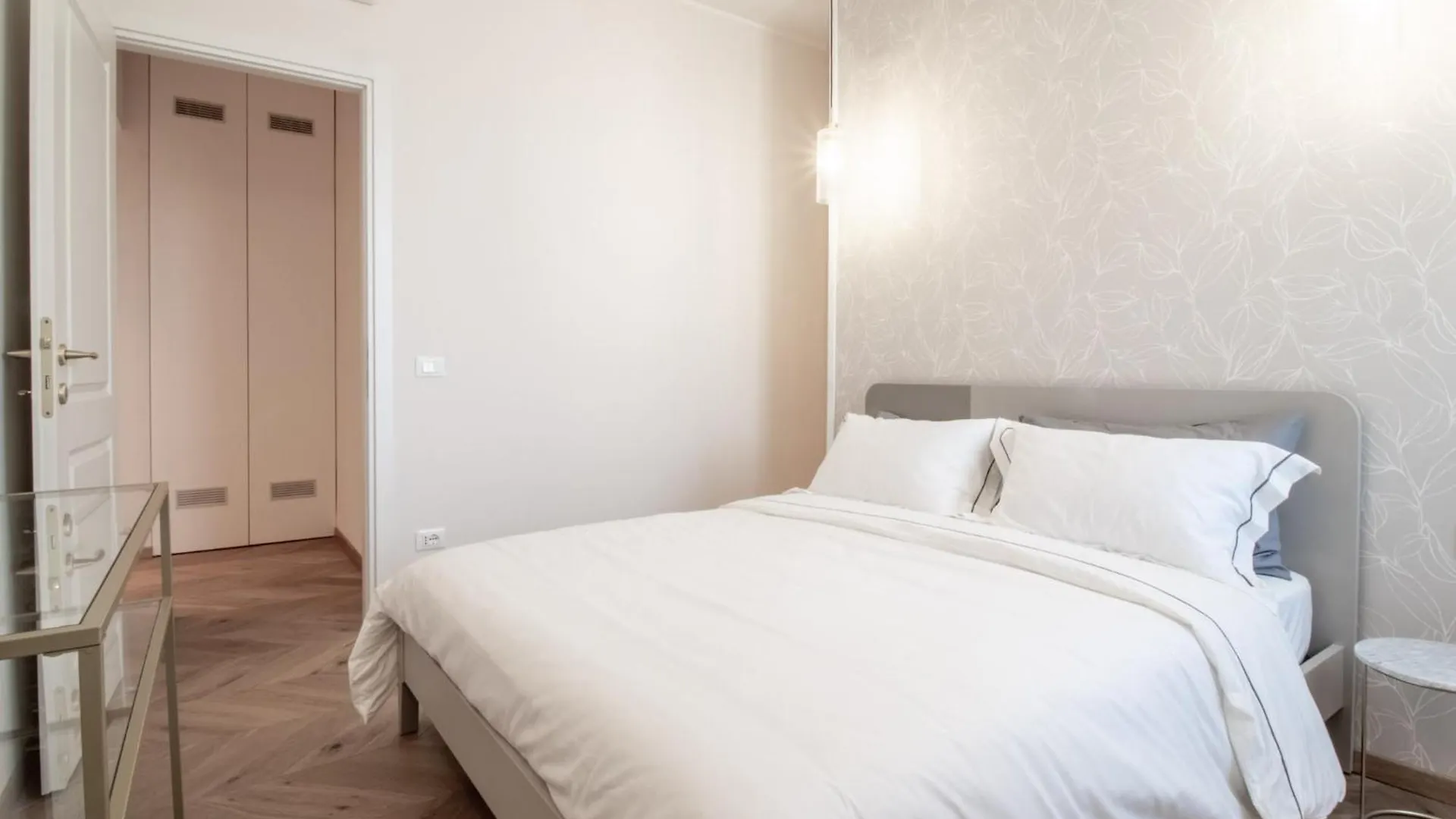 Suite Dei Re Di Roma 0*, Rome