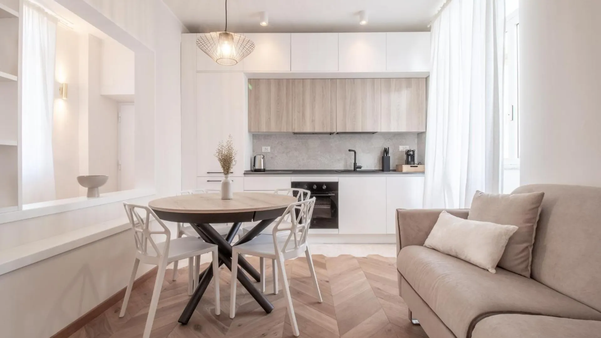 Suite Dei Re Di Roma 0*, Rome