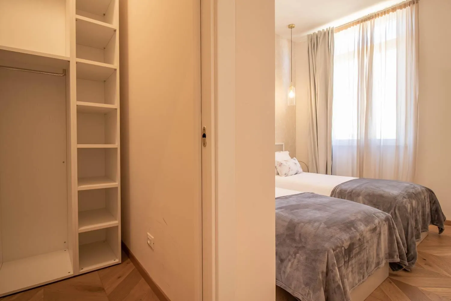 Suite Dei Re Di Roma 0*, Rome
